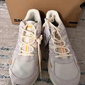 Salomon Gender Inclusive X- Mission 4 Sneaker